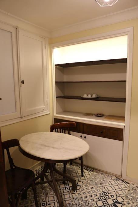 Modern 2Br Apt In Downtown - Mint Stays 42