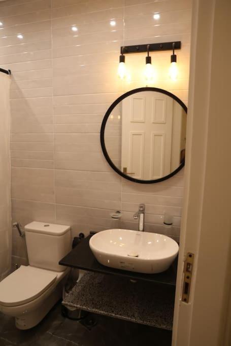 Modern 2Br Apt In Downtown - Mint Stays 42 * Cairo