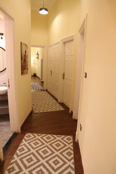 Modern 2Br Apt In Downtown - Mint Stays 42 * Cairo